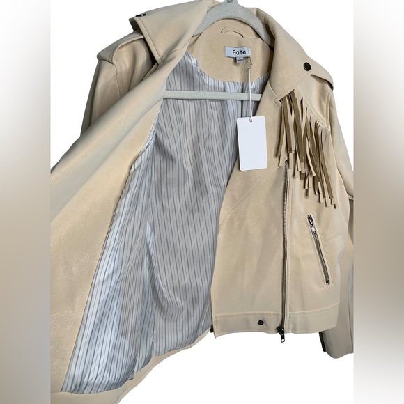 NWT FATE Vegan Leather Fringe Moto Jacket Size Large Cream Color - Picture 3 of 9